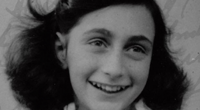 Annelies Header.jpg Annelies Header.jpg
